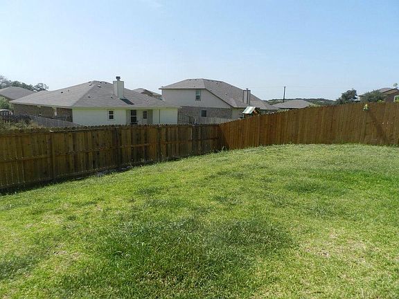 2nd image of 1305 Dixon Cir