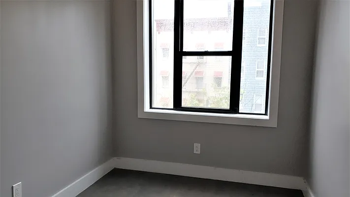 Rented by The Hamilton Group | media 18