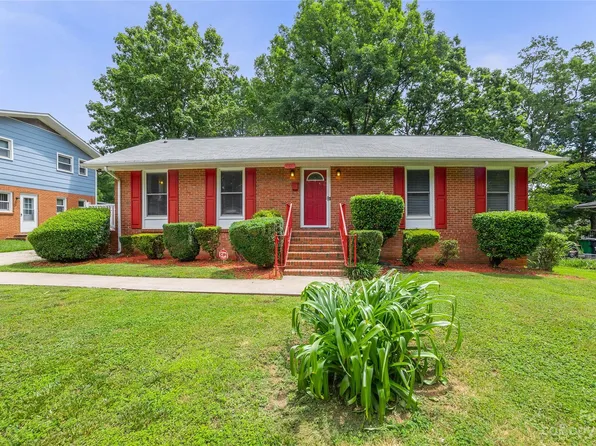 6426 Spring Garden Ln, Charlotte, NC 28213