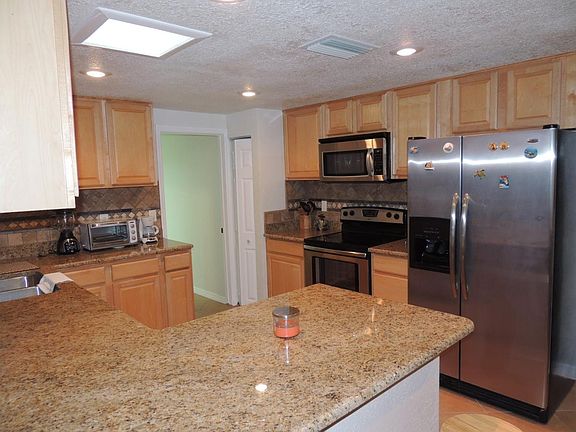 2nd image of 1447 Saplin Dr