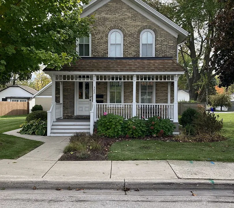 322 Oakton Ave