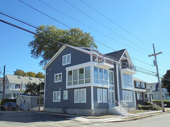 4th image of 131 Dorchester St #1