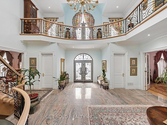 5th image of 46 Wimpole Dr