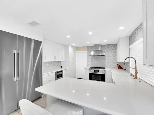 6632 Glen Dr, Huntington Beach, CA 92647
