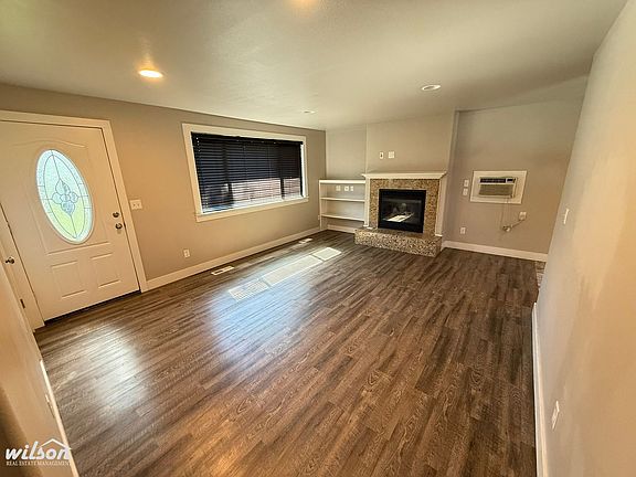3rd image of 6517-6523 W Tieton Dr