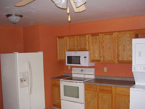 2nd image of 234 13th Ave S