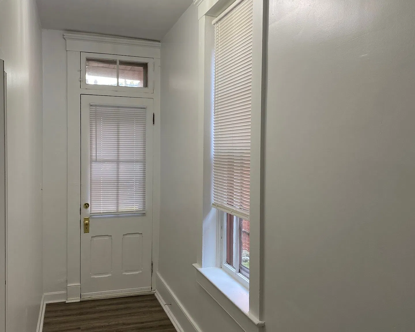 1 bed, 1100 sqft, $1,200 — Photo 3