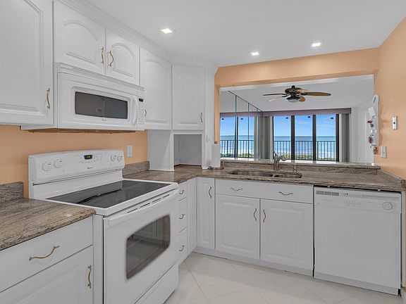 4th image of 4200 N Highway A1a #311