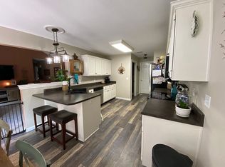 224 Ballenshire Ln, Kendallville, IN