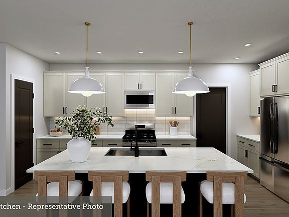 The New Braunfels - Kitchen