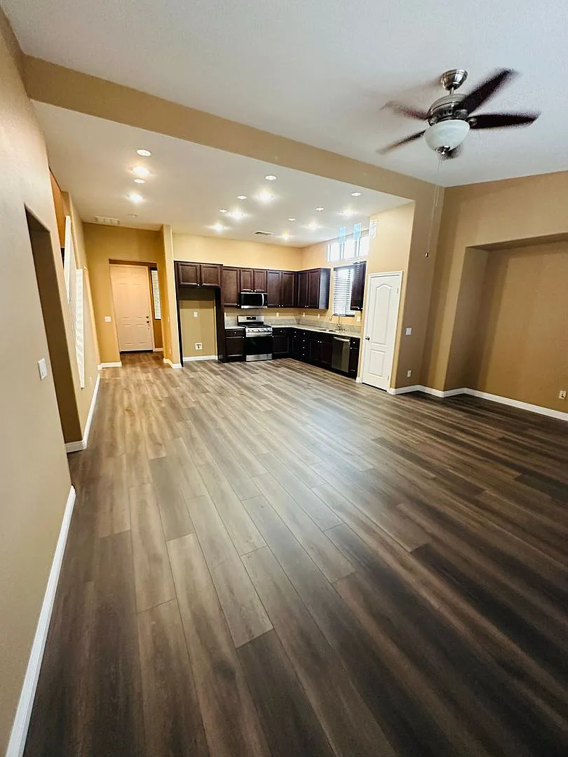 Canyon Hills 4 Bedroom Beauty with Stunning Hillside Views — Photo 3