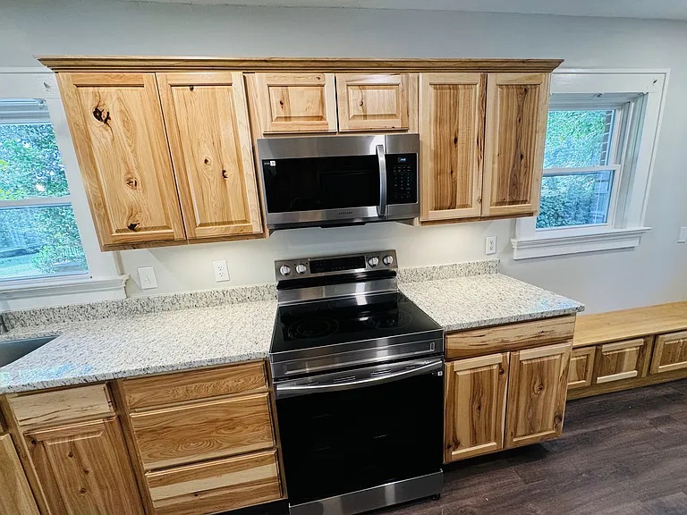 212 Whitehall Rd — Photo 6