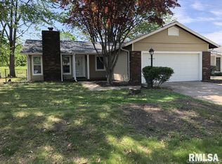 213 Bristol Dr, Springfield, IL 62702