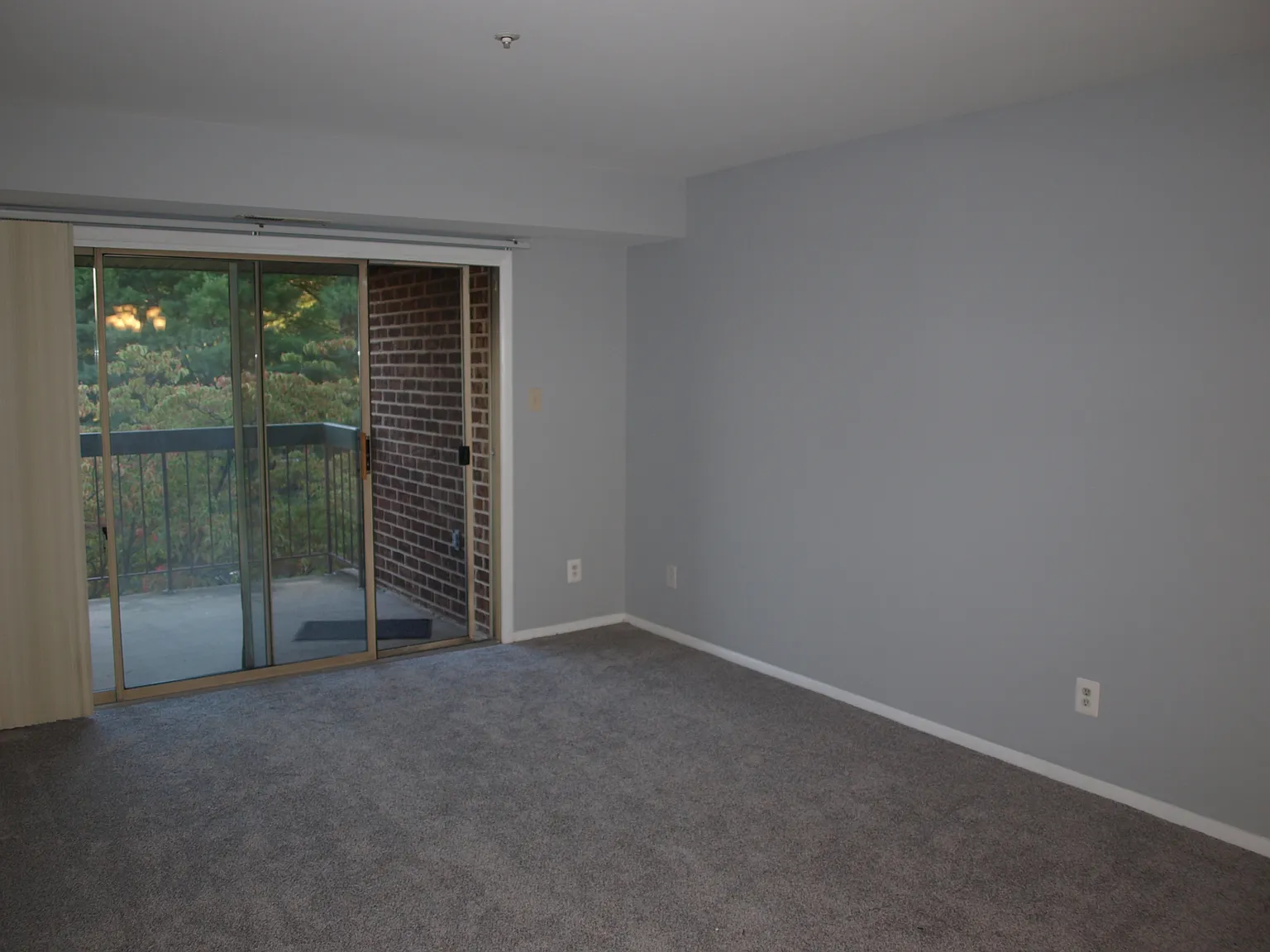 1 bed, 760 sqft, $1,600 — Photo 4