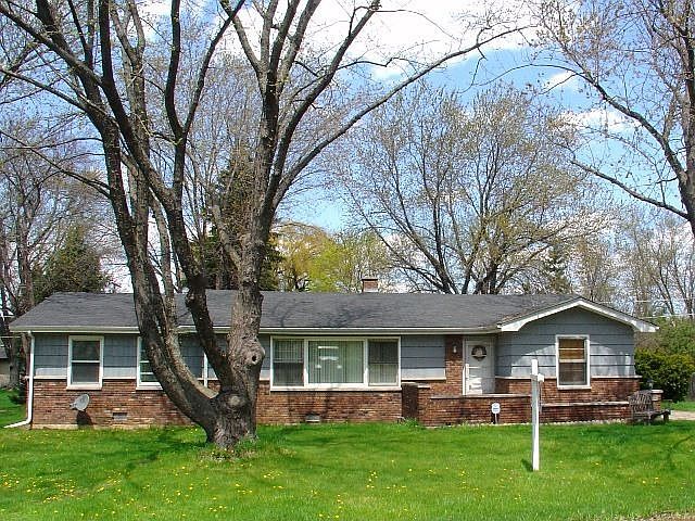 1st image of 12064 W Bonnie Brook Ln