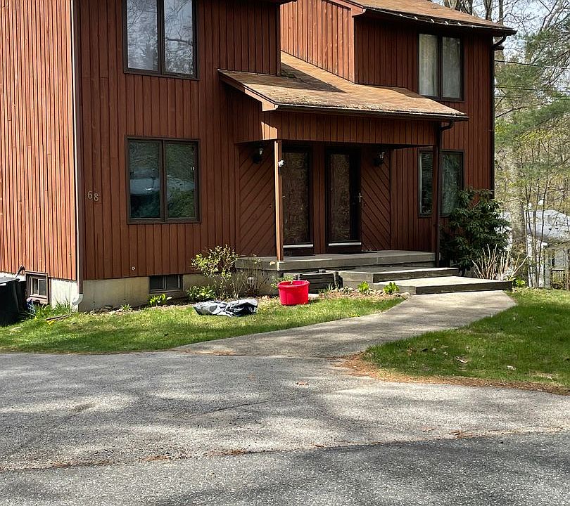 2nd image of 68 Lake George Rd #C