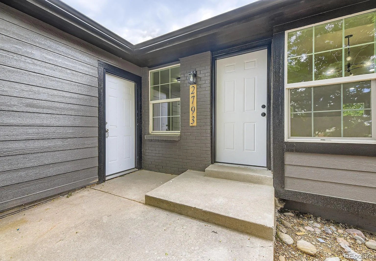 5 bed, 3.0 bath, 2500 sqft, $3,000 — Photo 3