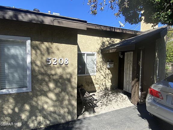 3rd image of 5206 Topanga Canyon Blvd