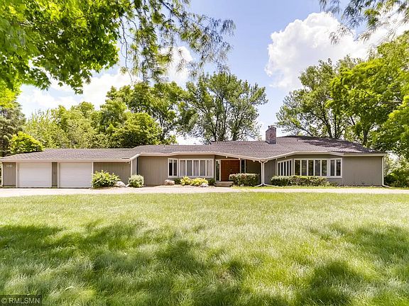 3rd image of 1141 Southview Dr