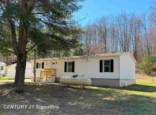 8061 Oak St, Lake, MI 48632
