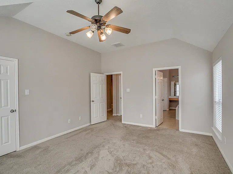 10914 Tattershall Ln — Photo 18