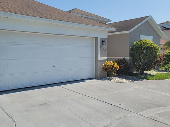 4th image of 2139 Heritage Village Ln