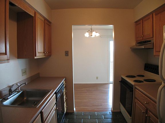 4th image of 612 W High St 204-apt 204