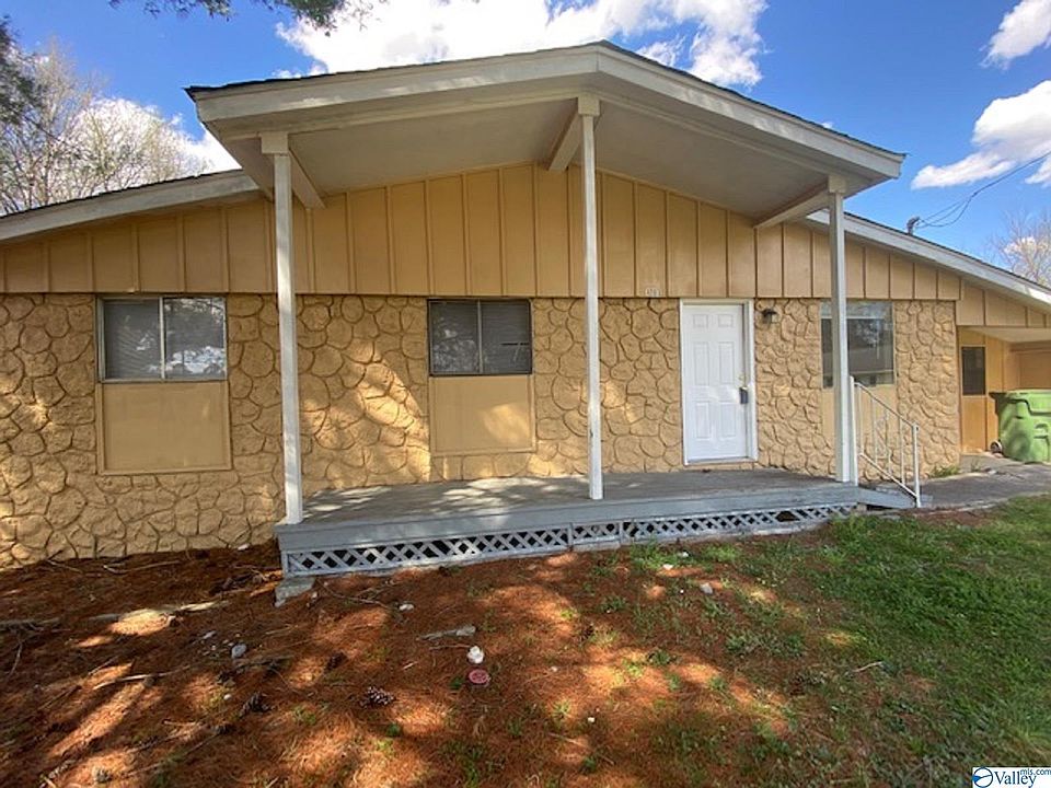 1st image of 3203 Delisa Cir NW