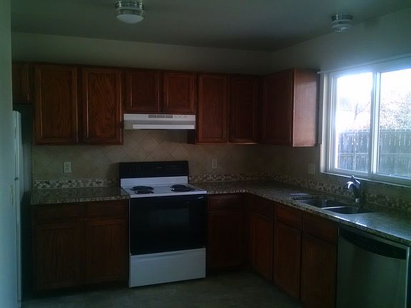 3rd image of 2713 W 100th Dr