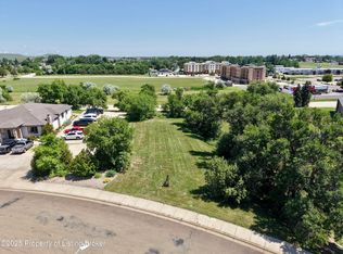 Western Dr, Dickinson, ND 58601