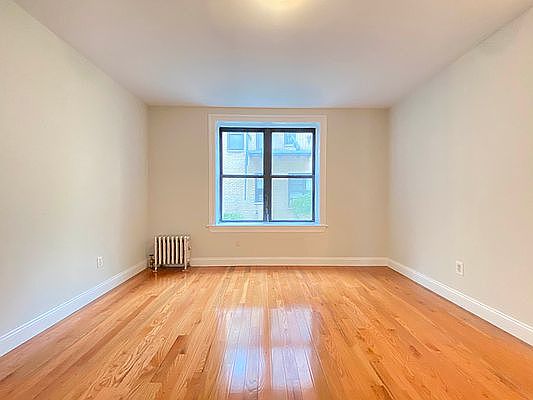 4th image of 3218 30th St #B