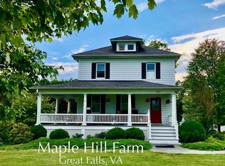 9610 Beach Mill Rd, Great Falls, VA 22066