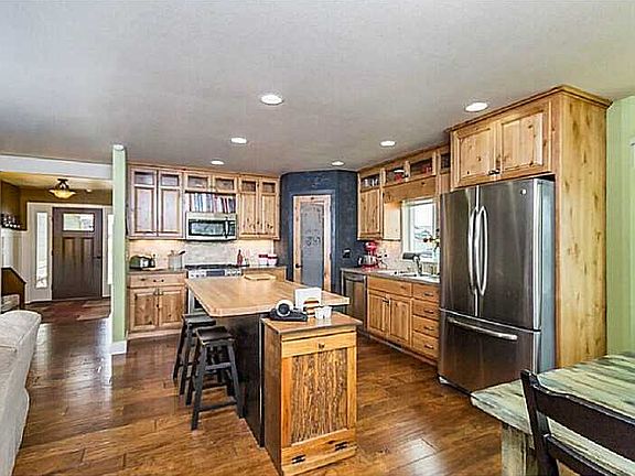 5th image of 3285 La Paz Dr