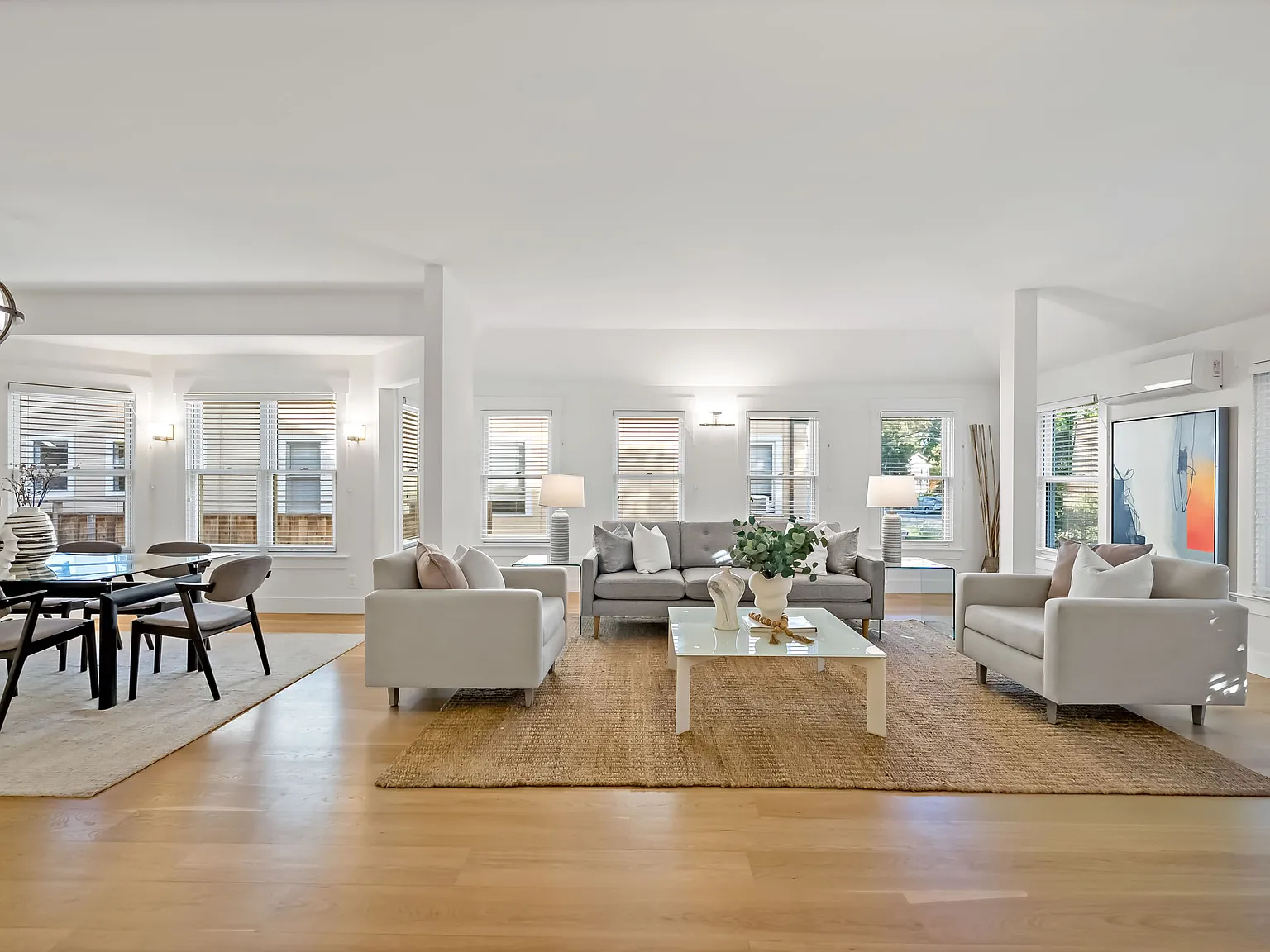 5 bed, 3500 sqft, $15,000 — Photo 4