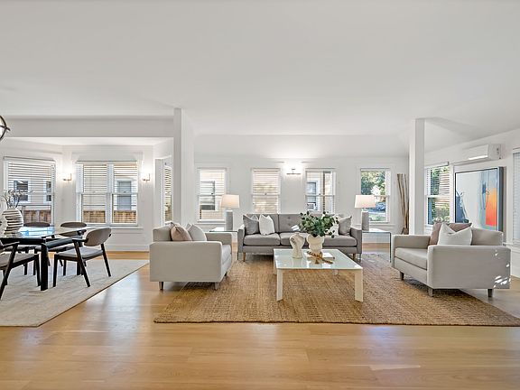 Living Room, Dining Area/Room