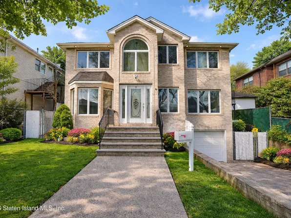 11 Whitaker Pl, Staten Island, NY 10304
