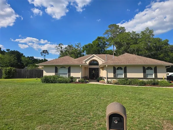3025 SE 41st St, Ocala, FL 34480