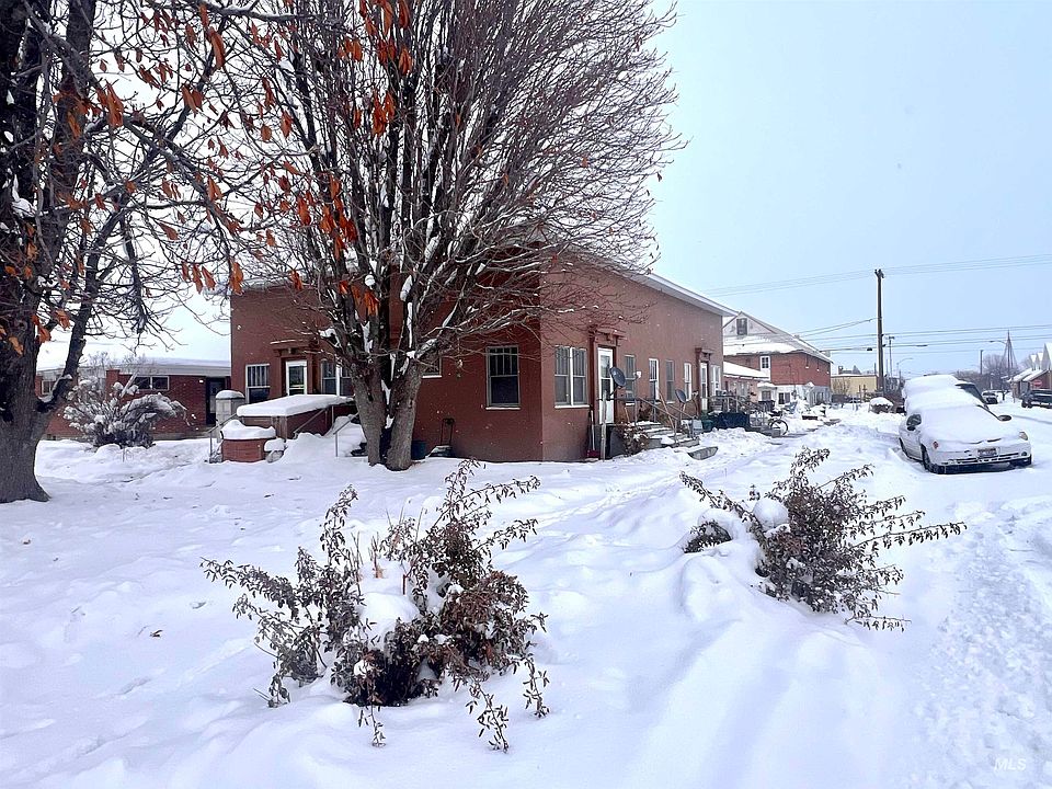 2nd image of 226 W 14th St