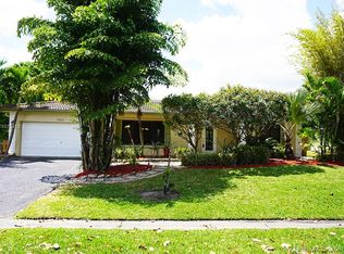 2566 NW 121st Dr, Coral Springs, FL 33065