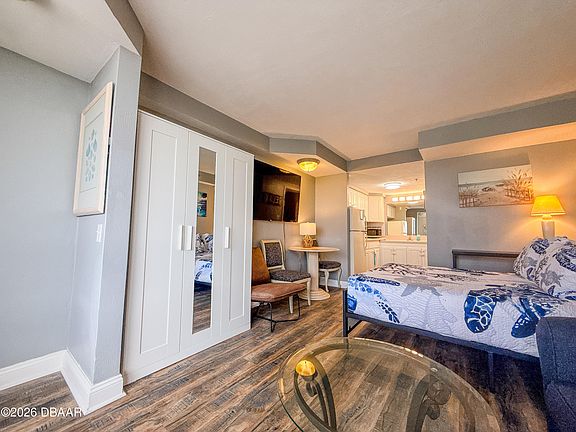 3rd image of 2700 N Atlantic Ave #513
