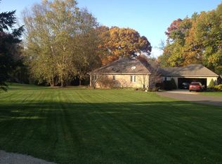 8561 Beechwood Dr SE, Caledonia, MI 49316