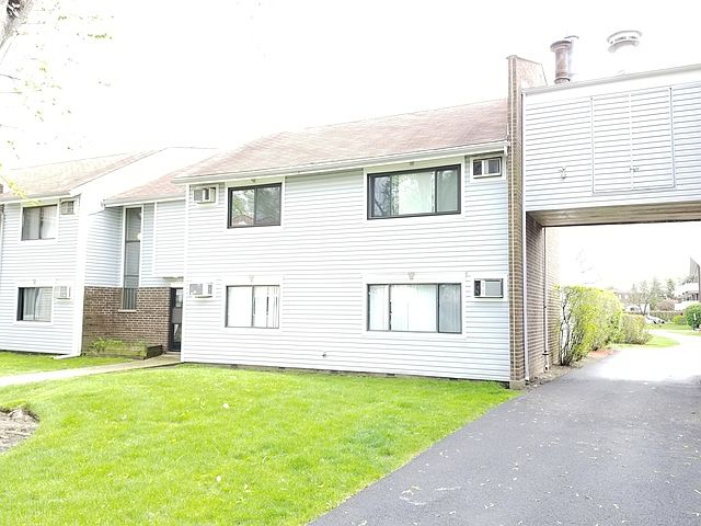 1st image of 3350 Bayside Dr Unit 5