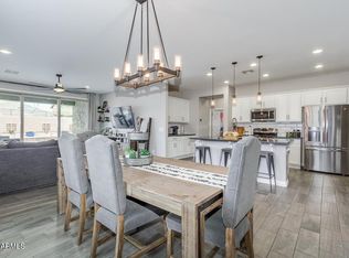 2685 E Daniel Dr, Gilbert, AZ 85298