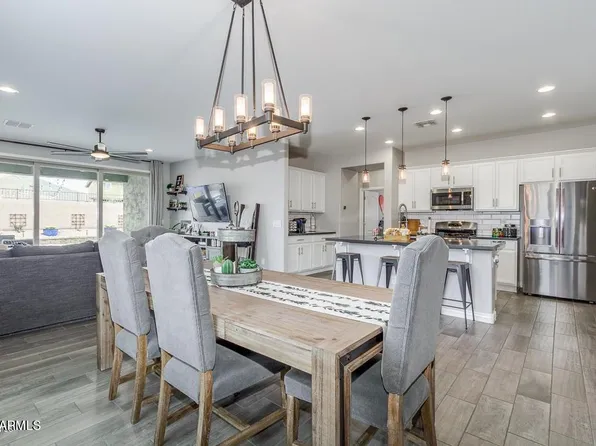 2685 E DANIEL Drive, Gilbert, AZ 85298