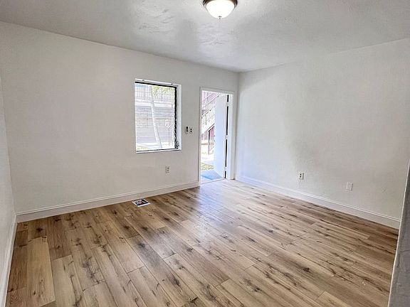 4th image of 1111-1125 Sharazad Blvd #11