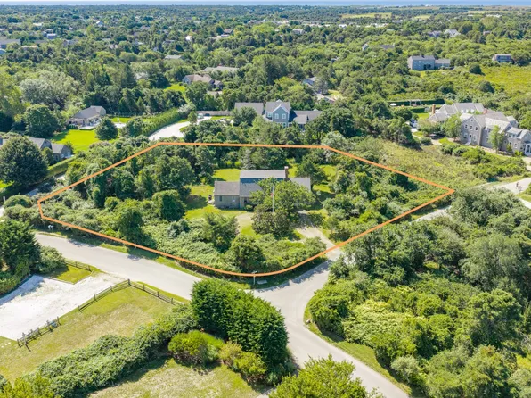 2 Wamasquid Pl, Nantucket, MA 02554