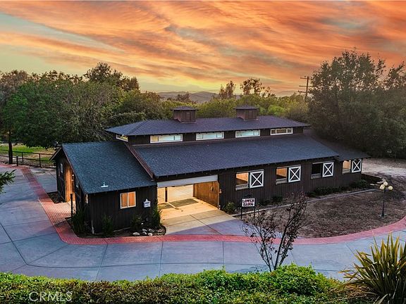 4th image of 38831 Pauba Rd