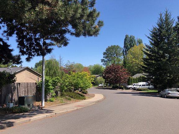 4th image of 1380 Ptarmigan Ct NW