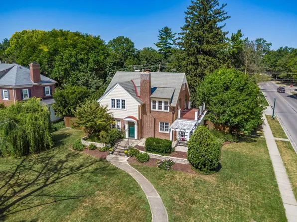 2424 Sherwood Rd, Columbus, OH 43209