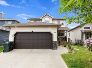 33 Lamplight Dr, Spruce Grove, AB T7X4N1
